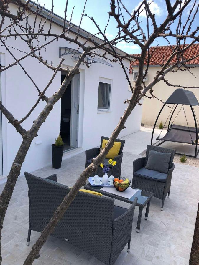 Crno Apartman Ana 아파트 외부 사진