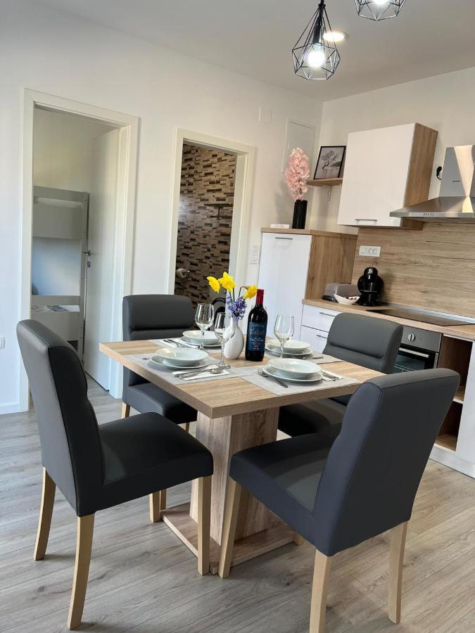 Crno Apartman Ana 아파트 외부 사진